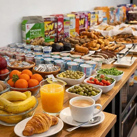 Saint Michael Boutique & Garni Hotel 3*