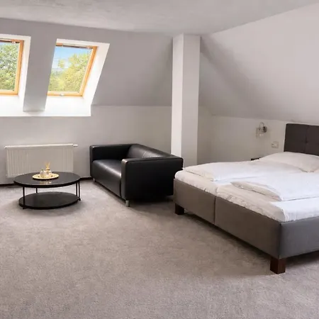 Saint Michael Boutique & Garni Hotel 3*